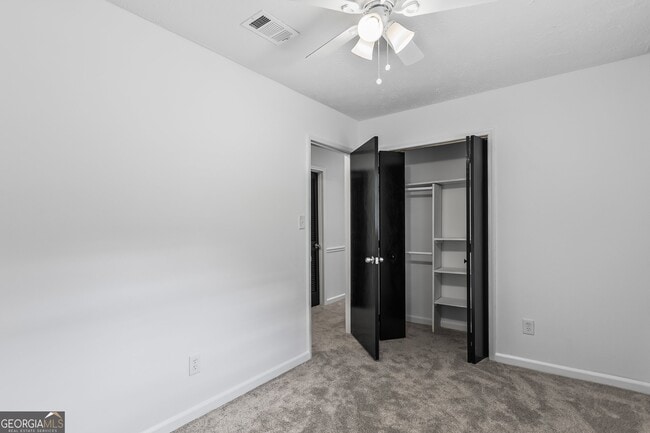 Building Photo - 2923 Bicentennial Dr SW