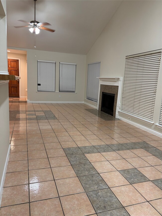 Building Photo - 7659 Alcomita Dr