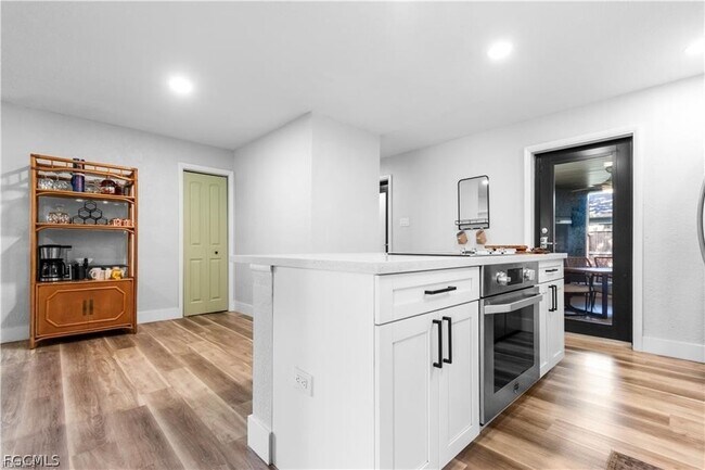 Building Photo - 1373 Morningside Dr