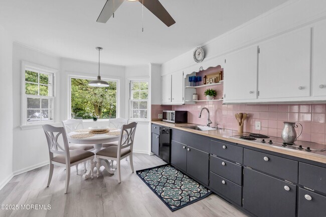 Building Photo - 208 Trenton Blvd