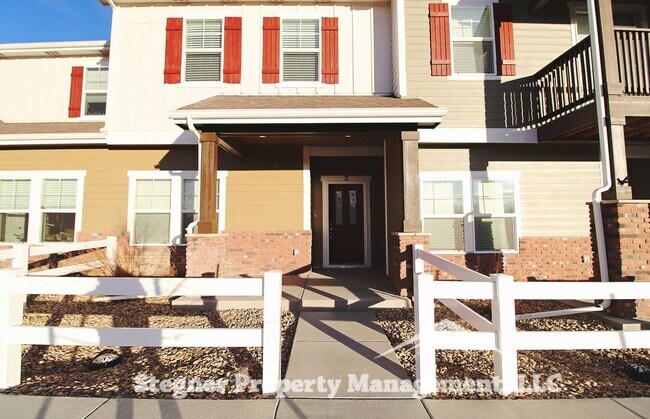 Building Photo - Great Townhome in Southeast Fort  Collins