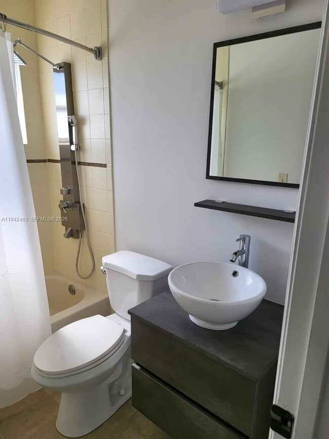 Building Photo - Southwest 31st Avenue, Miami, FL 33145 - 3 BR 2 BA single-family home