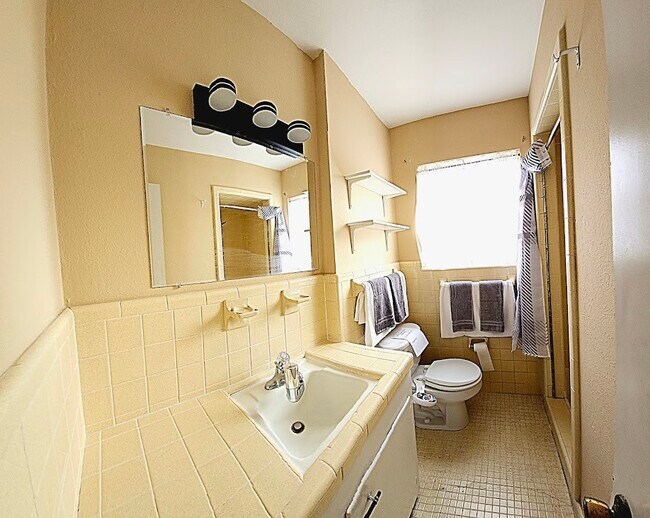 Building Photo - 4415 Donna Bell Ln