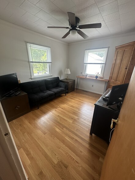 Building Photo - 1873 Brookwood Rd