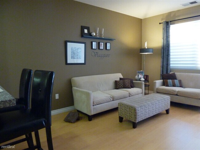 Building Photo - 1 br, 1 bath Condo - Atlas