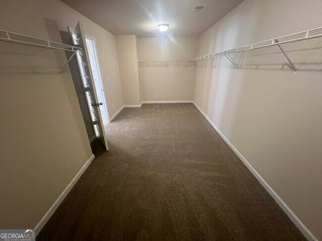 Building Photo - 130 Silver Peak Dr