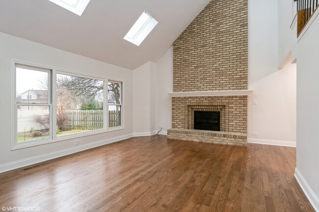 Building Photo - 1311 Ada Ln
