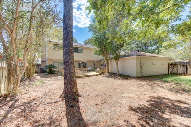Building Photo - 17206 Seven Pines Dr