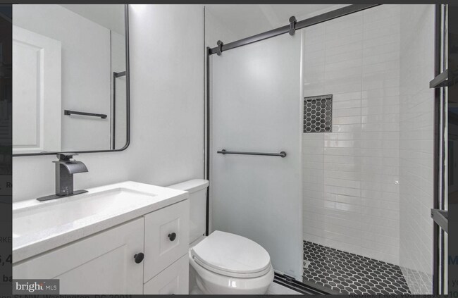 Building Photo - 134 Madison St NW