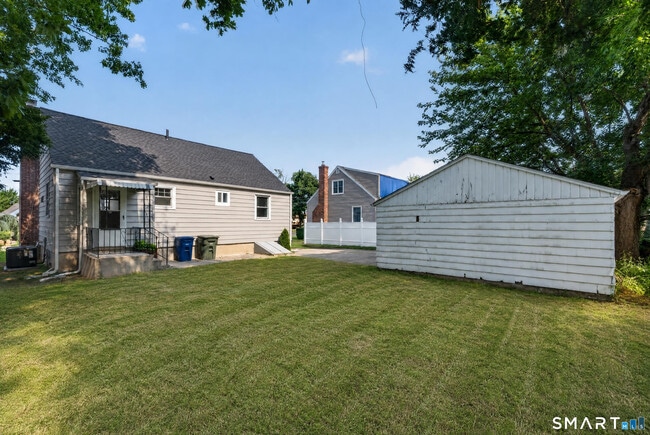 Building Photo - 11 Stratfield Pl