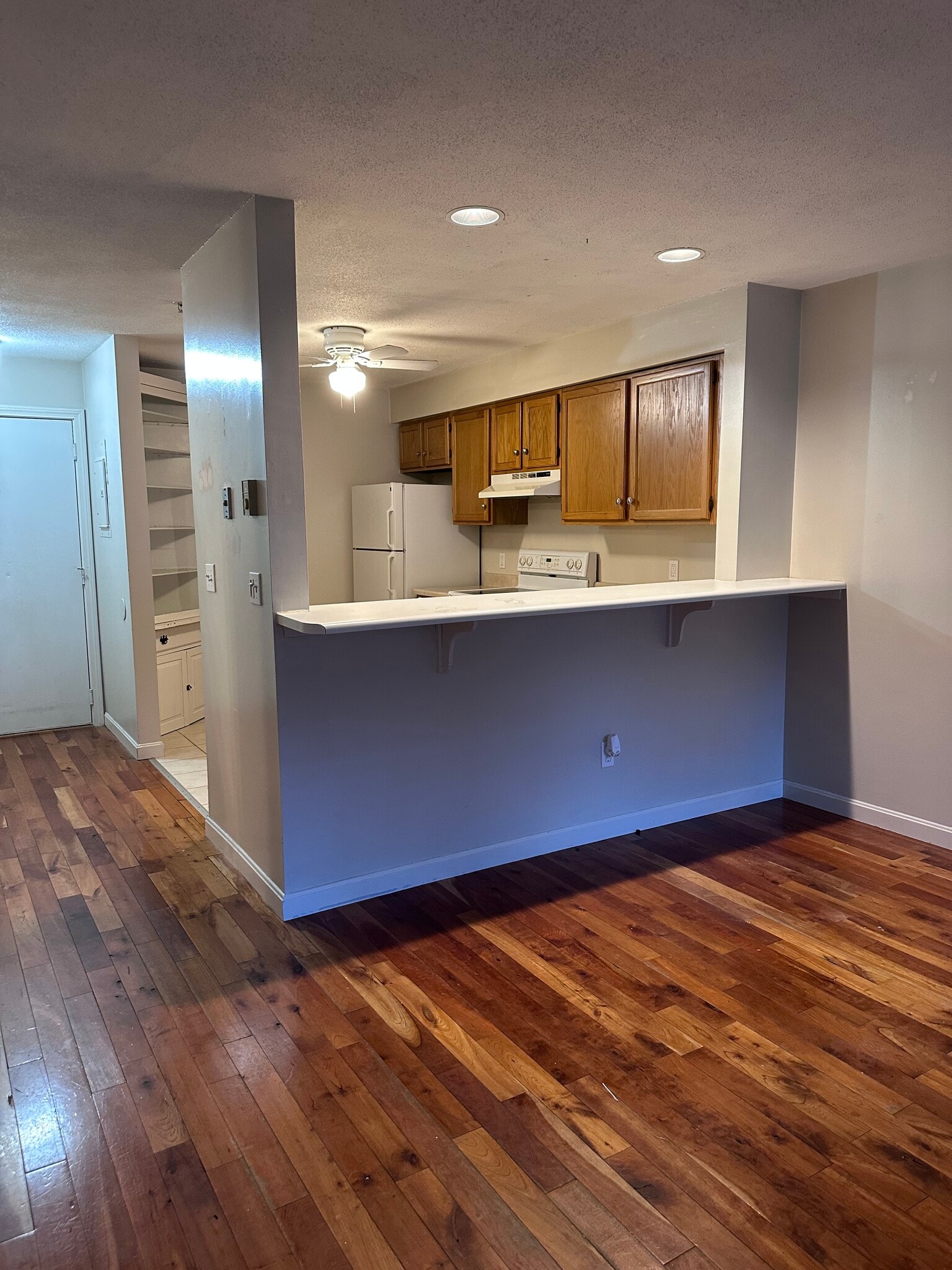 Building Photo - 18 Smithwheel Rd