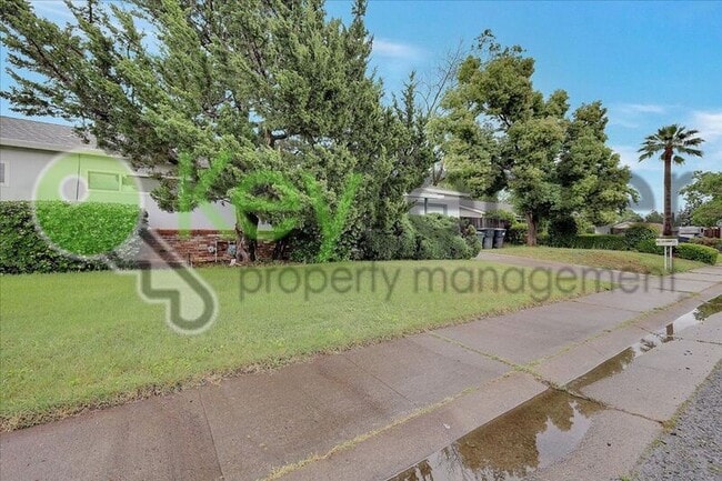 Building Photo - 3540 Grant Park Dr