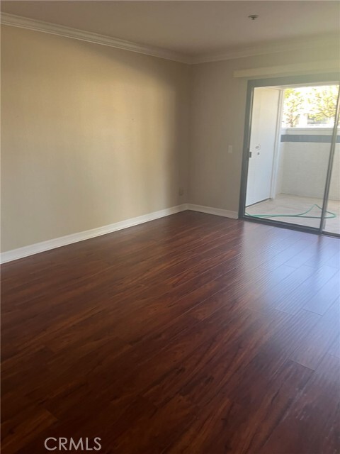 Building Photo - 220 Nice Ln