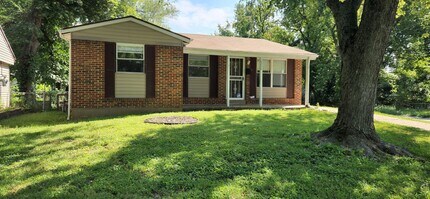 Building Photo - Lovely 3 Bedroom 1.5 Bathroom Home