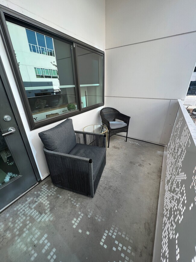 Building Photo - 1801 2nd Ave N