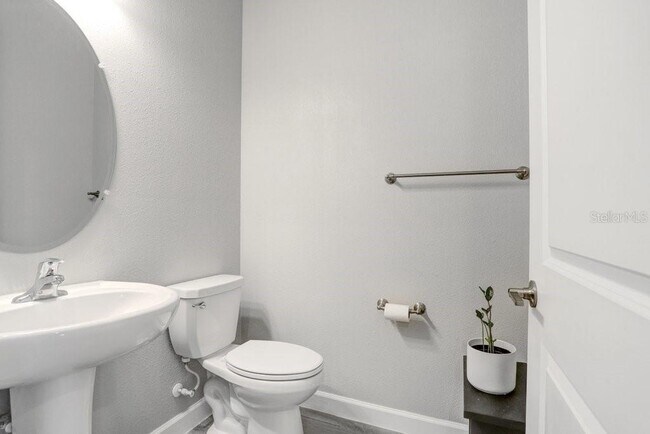 Building Photo - 31650 Cannon Rush Dr