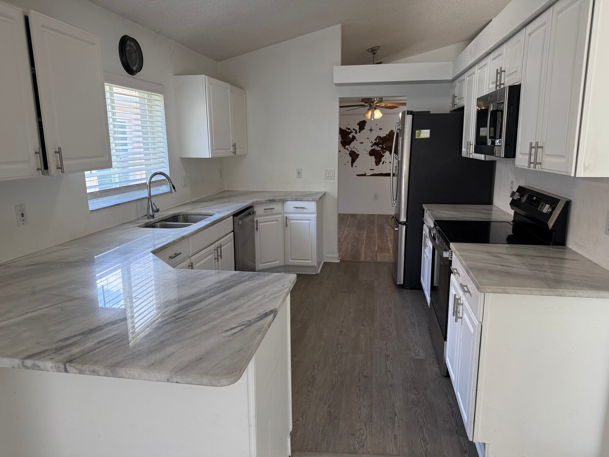 Building Photo - 2840 Runyon Cir