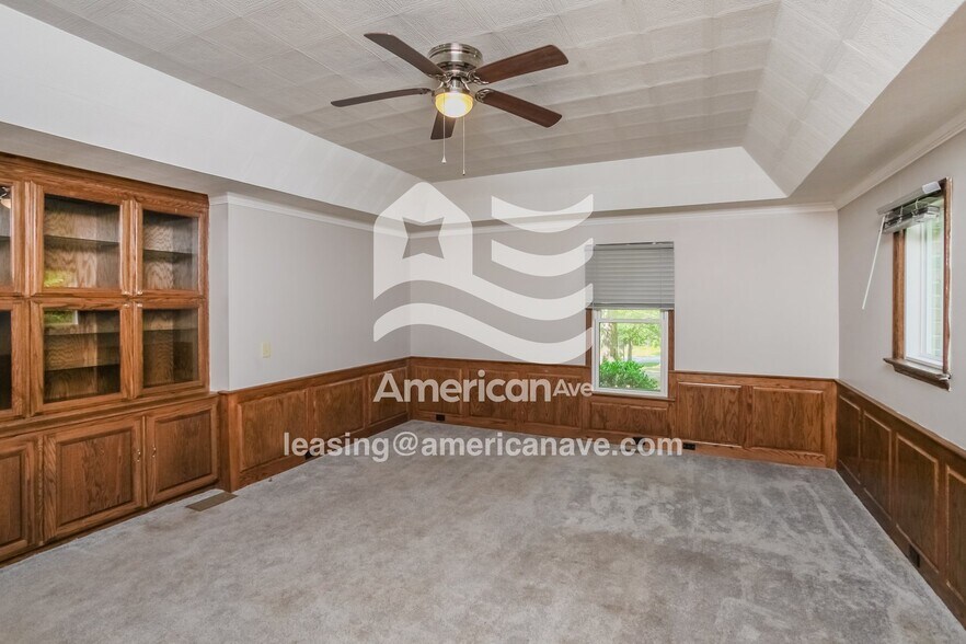 Building Photo - 1021 Old Birch Dr