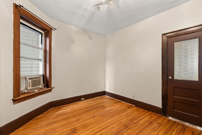 Building Photo - 477 Palisade Ave