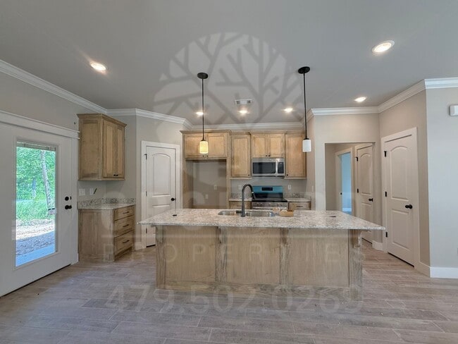 Building Photo - Single-Family Home- 3 Bed/ 2 Bath  Bella V...