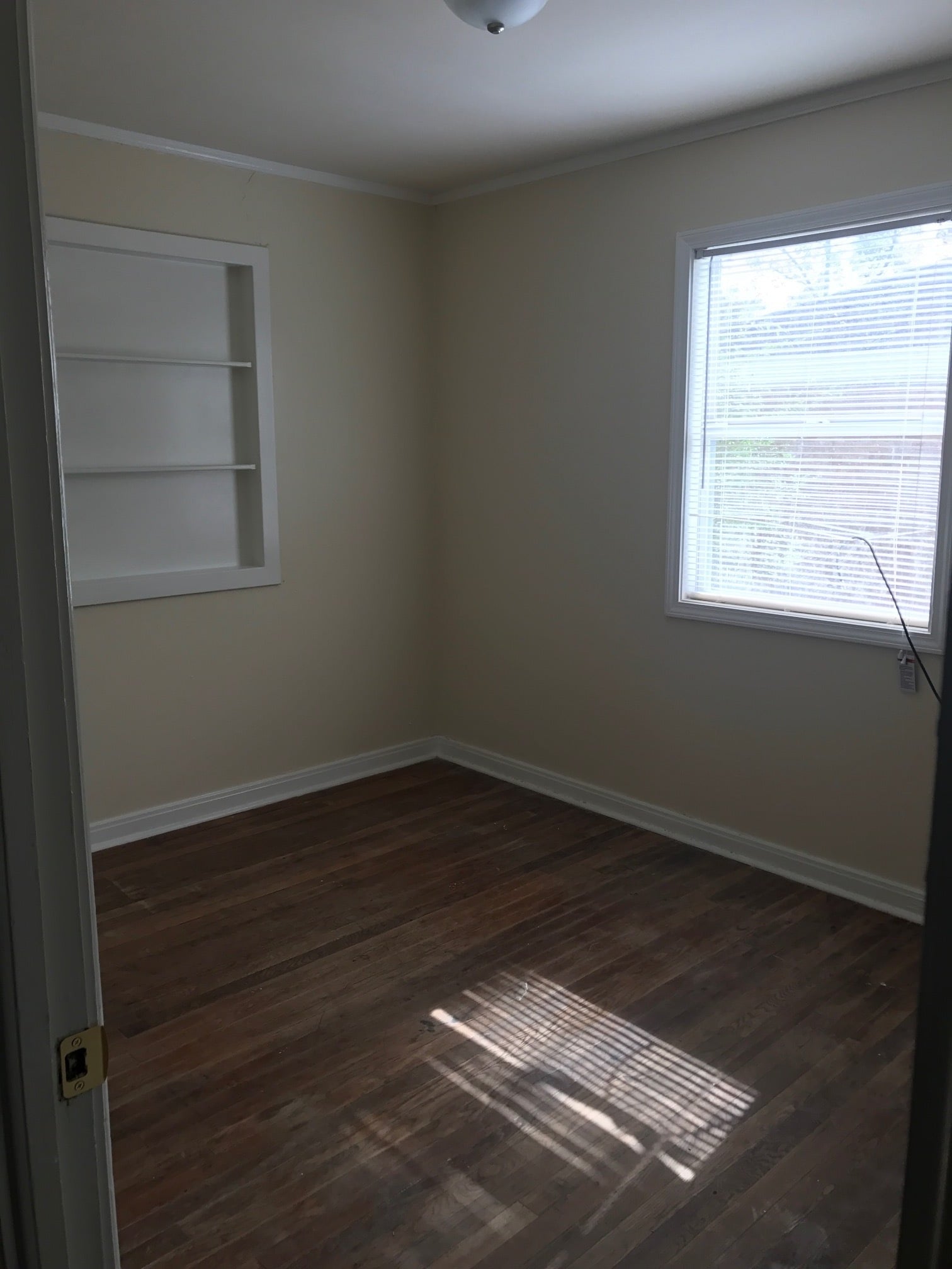 Building Photo - 106 Rosewood Dr