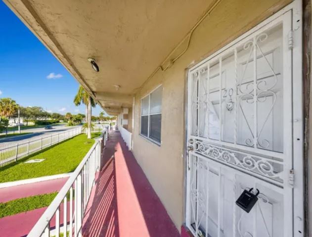 Building Photo - 301 NW 177th St