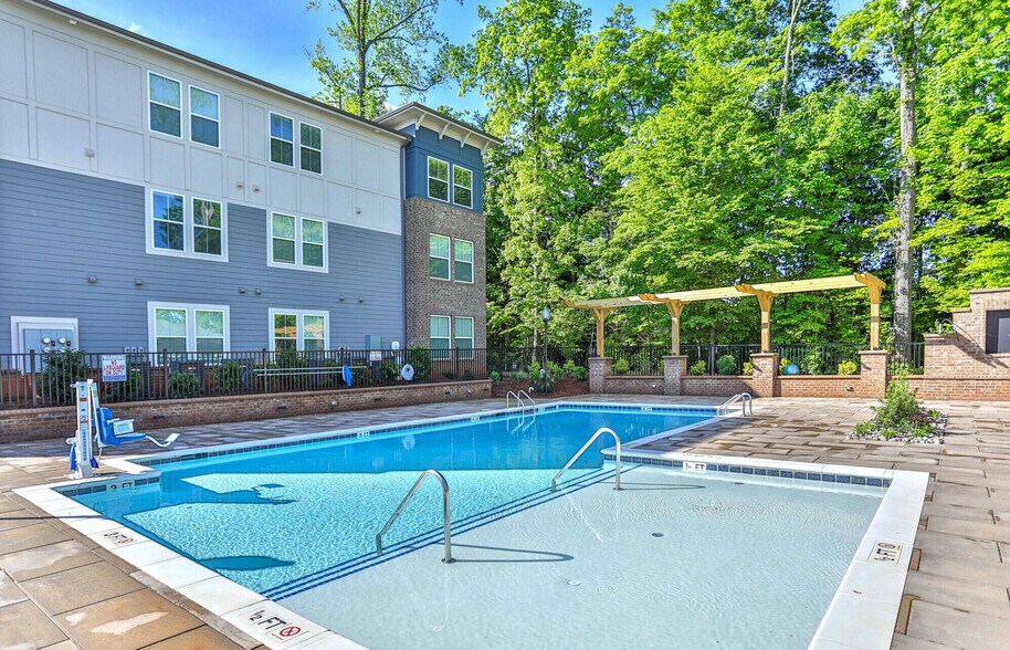 Building Photo - Avion Point