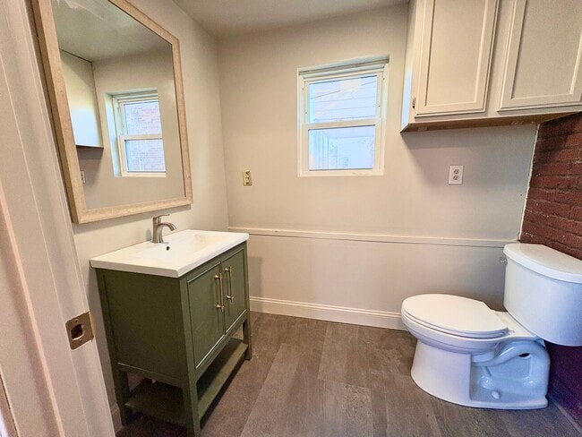 Building Photo - 7569 Dale Ave