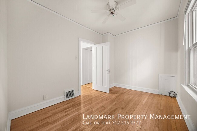 Building Photo - 3030 N Normandy Ave
