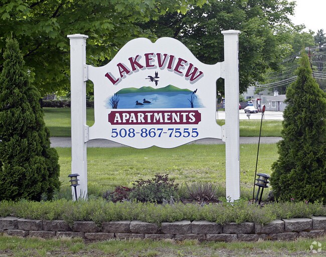 Lakeview Apartments 139 W Main St West Brookfield MA 01585