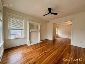 Building Photo - 1413 W 39th St