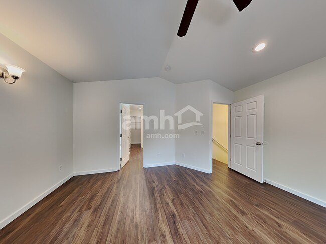 Building Photo - 18312 97th Ave E