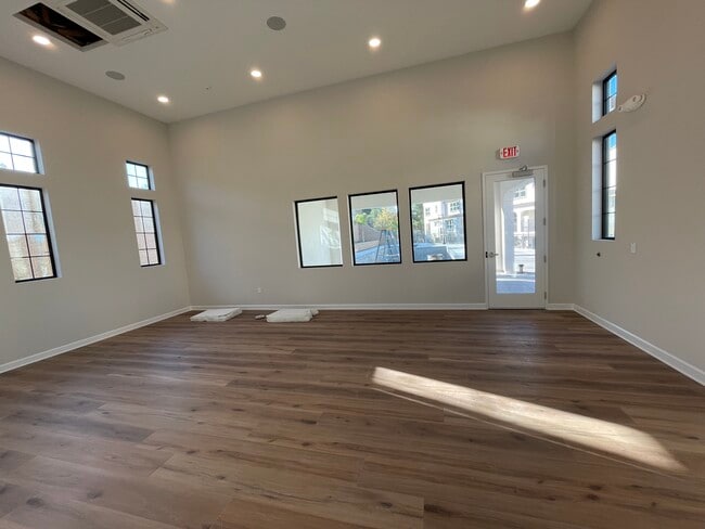 Building Photo - 1402 Mountain Laurel Rd