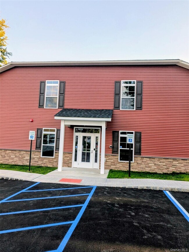 Building Photo - 3 Cedar Hill Dr