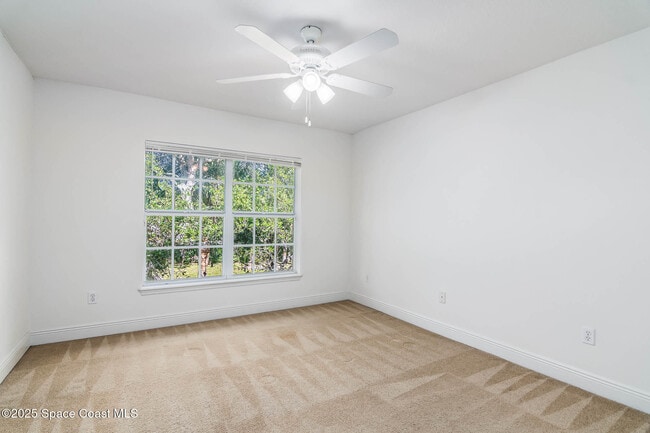 Building Photo - 208 Tin Roof Ave