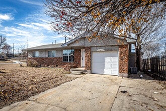 Building Photo - 1702 NW 45th St