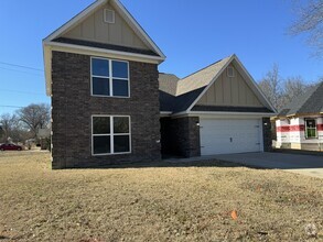 Building Photo - New 4 bedroom 3 bath home in Sherwood