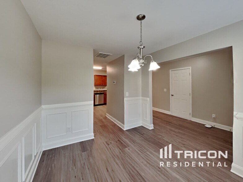 Building Photo - 76 Blakeford Dr