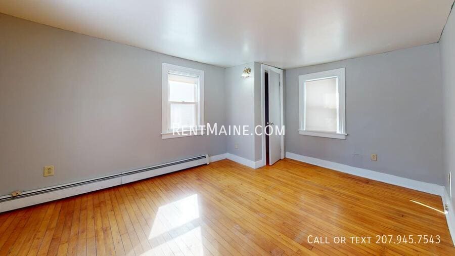 Building Photo - 322 Grove St