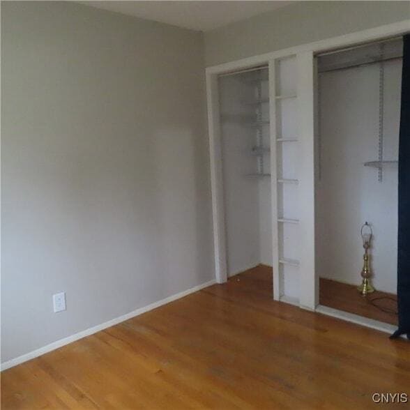 Building Photo - 7843 Glenwood Dr N