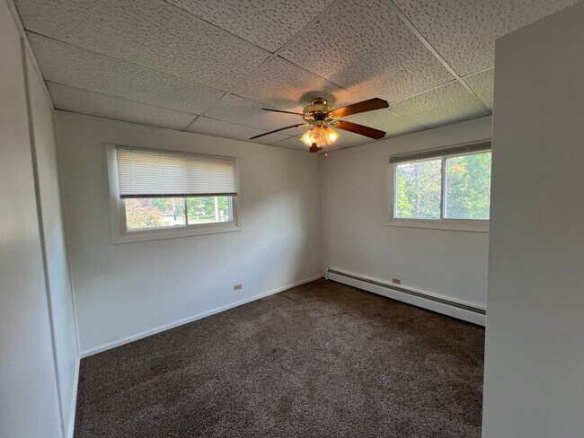 Building Photo - 3614 Weiland Ave
