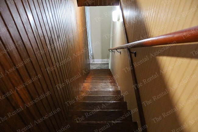 Building Photo - 108 S Farmerville St