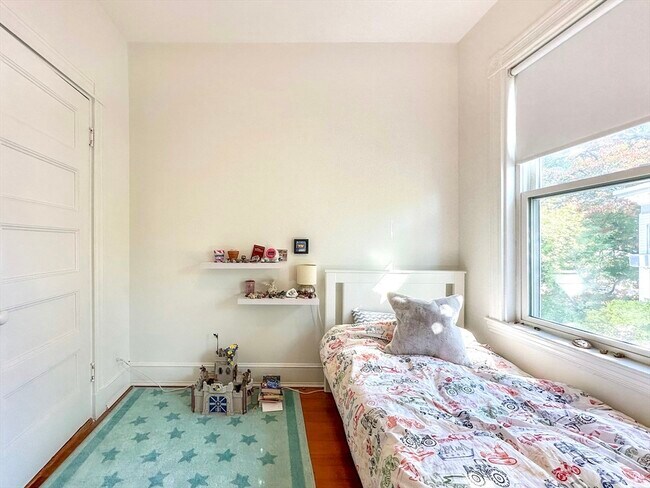 Building Photo - 34 Stanton Rd