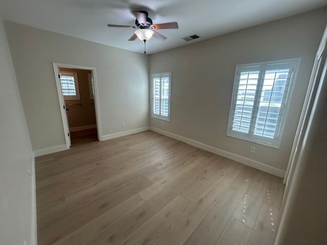 Building Photo - 2 Story house in Cul-De-Sac