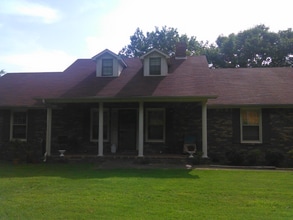 Building Photo - 8310 Middle Butler Rd