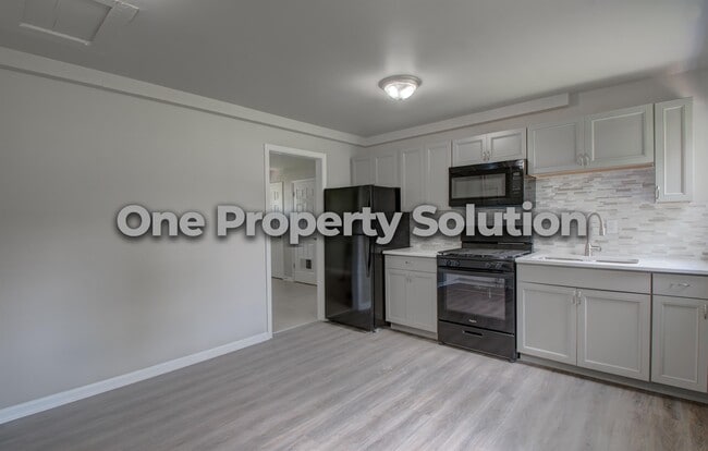 Building Photo - 5001 Carolina St