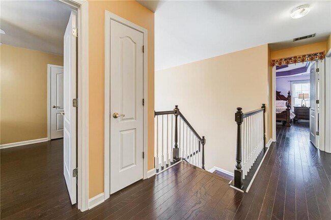 Building Photo - 2847 Lowe Ct