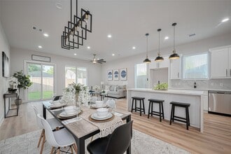 Building Photo - 3544 Mt Pleasant St