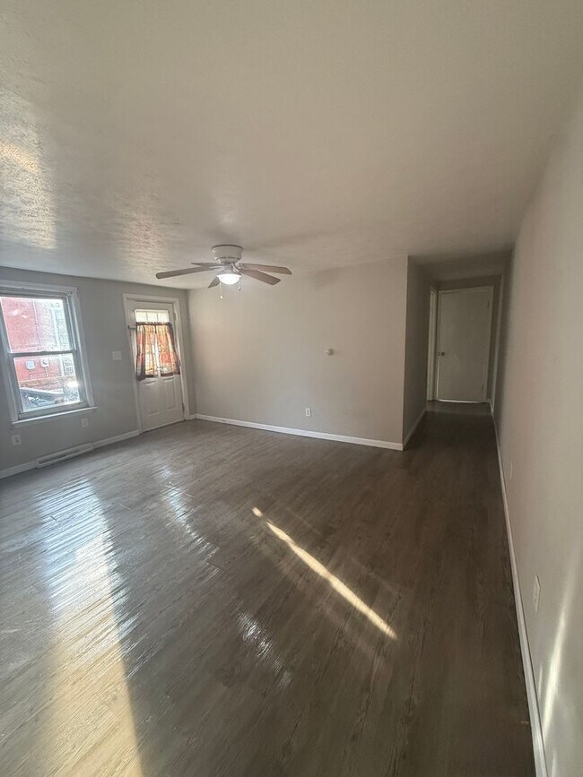 Building Photo - 421-423 Parkinson St Monongahela PA 15063