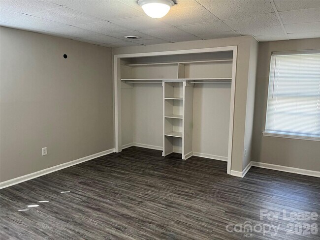 Building Photo - 451 Montgomery Ave